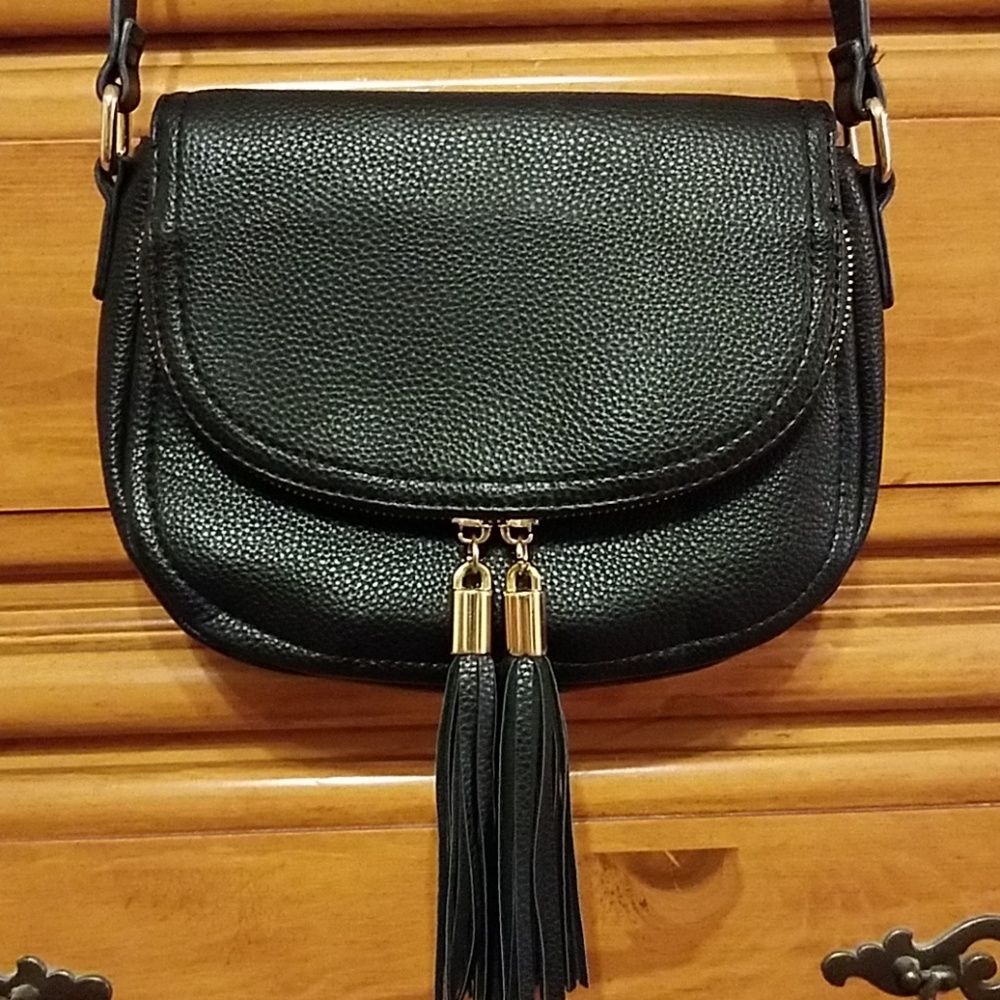 Mellow World crossbody
